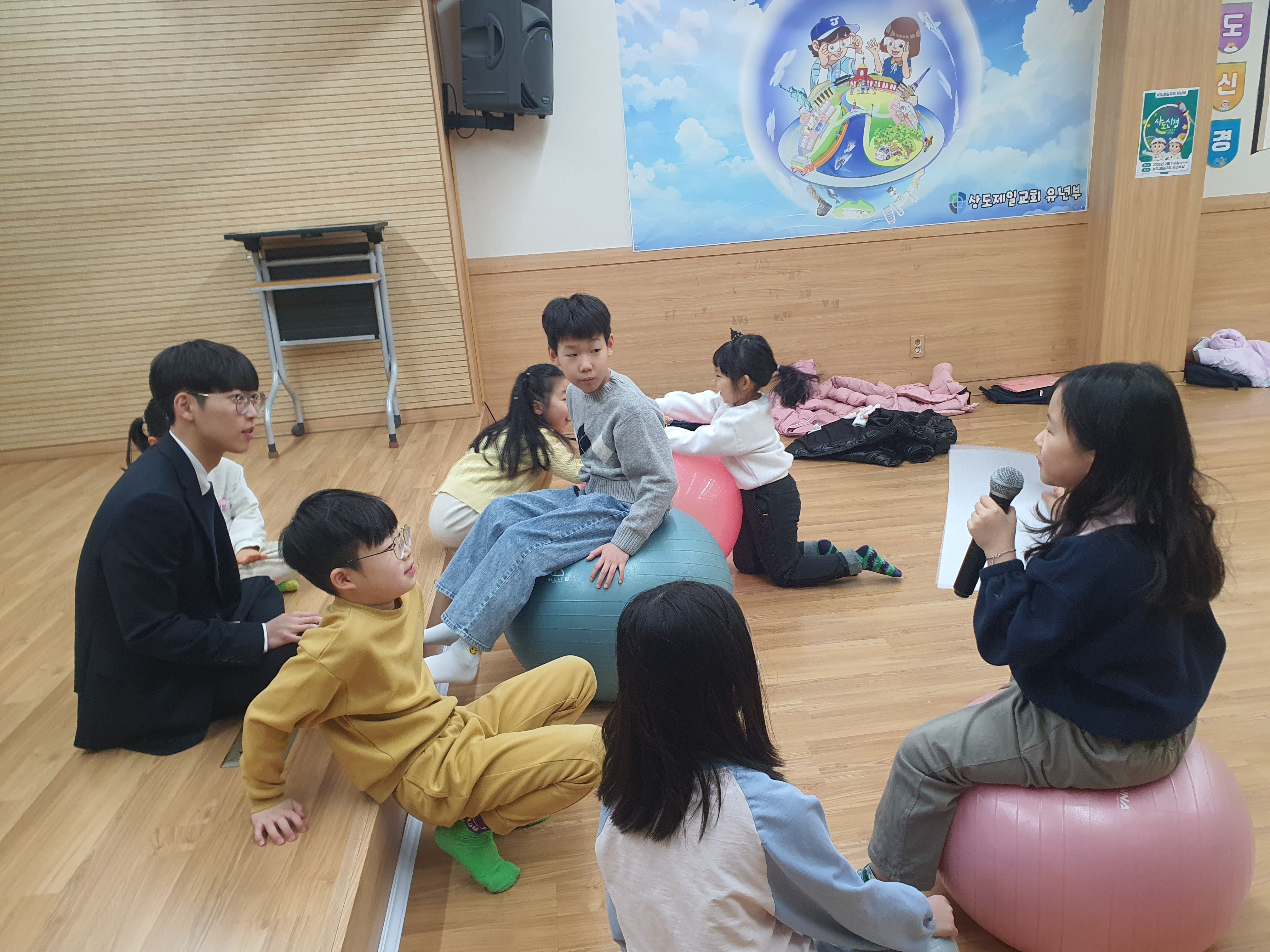 오티 및 개회예배.jpg